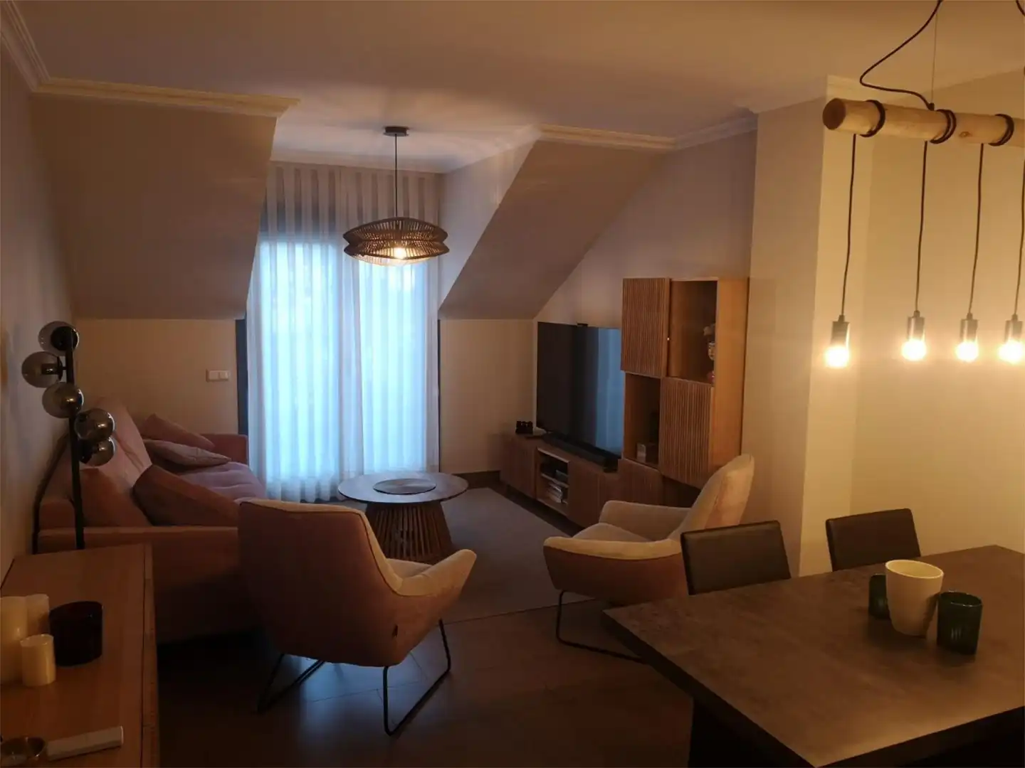 Dachboden zum Verkauf in Rúa Do Progreso, 79, Sanxenxo pueblo Wohnzimmer von Dachboden zum Verkauf in Sanxenxo mit Klimaanlage und Terrasse