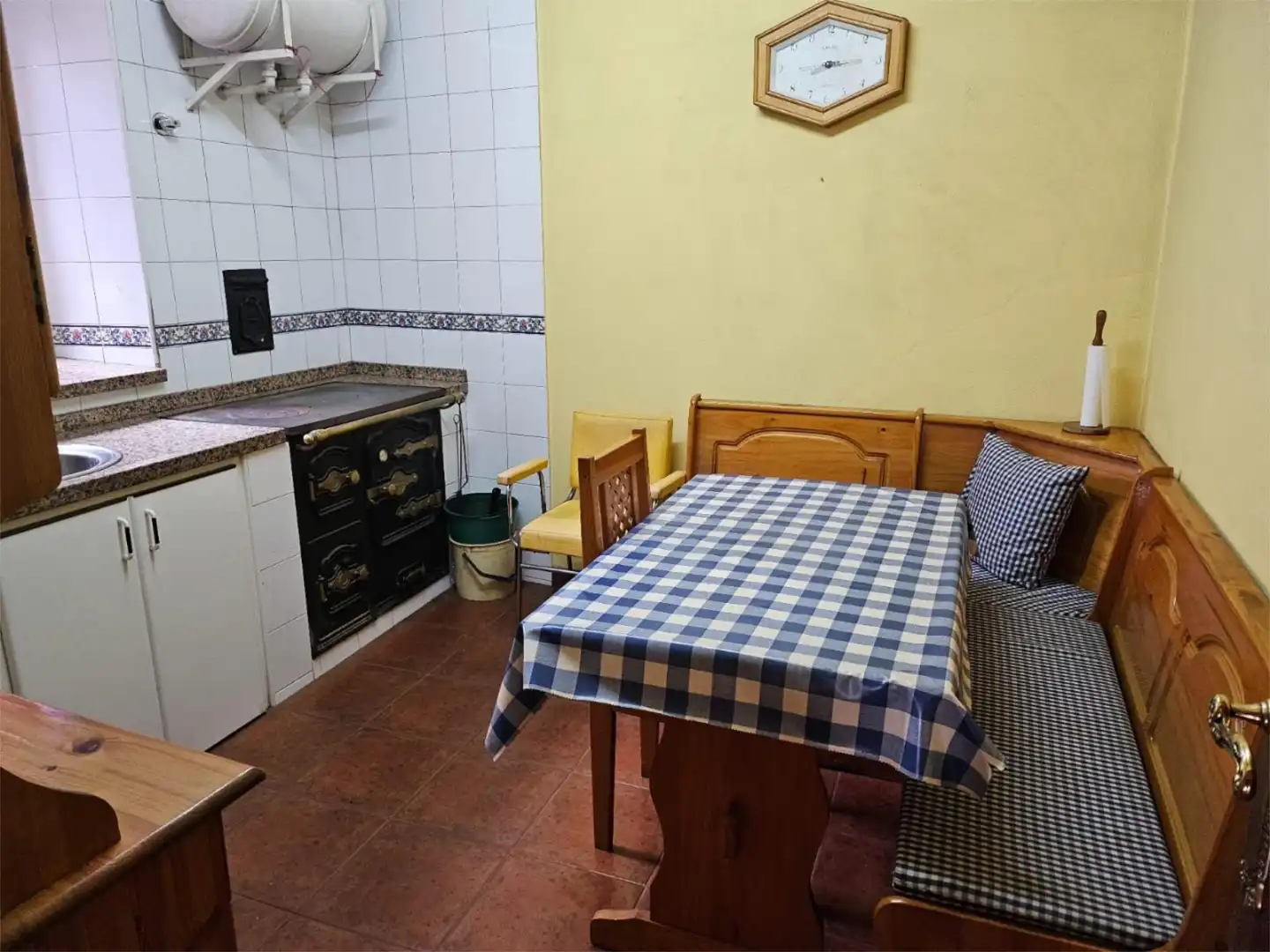 Casa o xalet en venda a Calle la Cruz, 37, Villamanín Cuina de Casa o xalet en venda en Villamanín