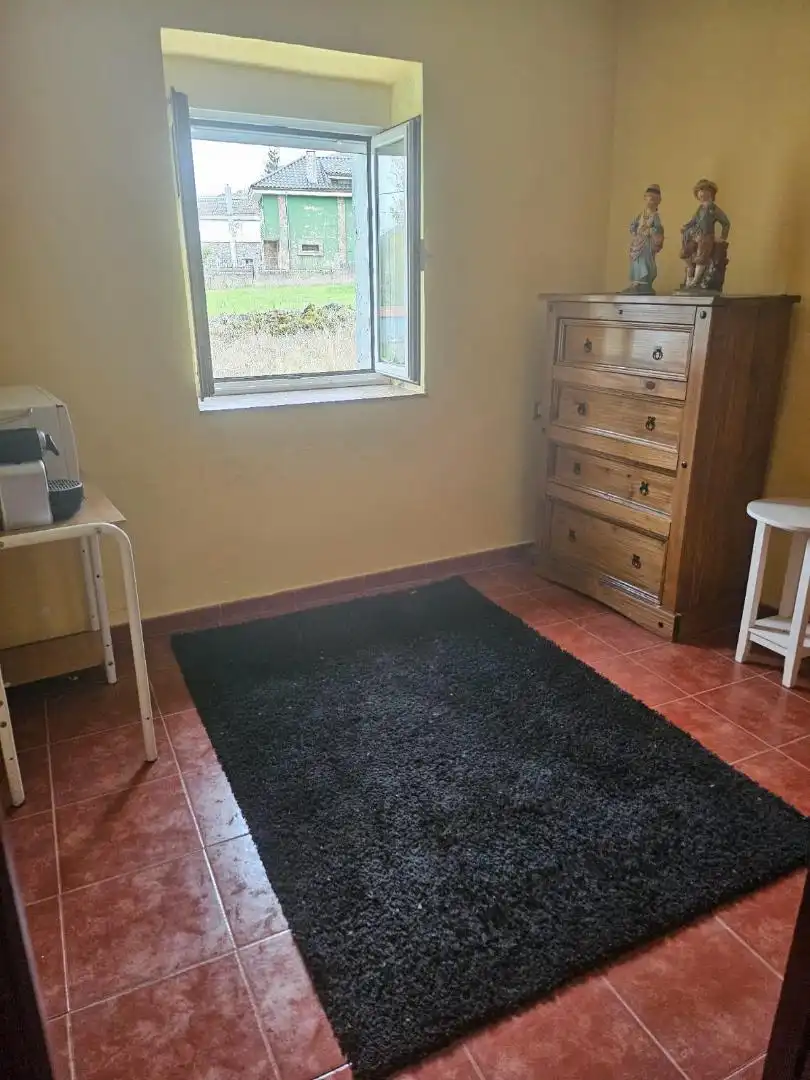 Casa o xalet en venda a Calle la Cruz, 37, Villamanín Dormitori de Casa o xalet en venda en Villamanín