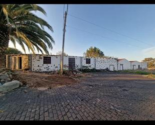 Vista exterior de Finca rústica en venda en El Tanque amb Jardí privat, Terrassa i Traster