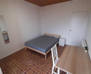 Bedroom of Flat to share in Berga  with Heating, Furnished and Balcony