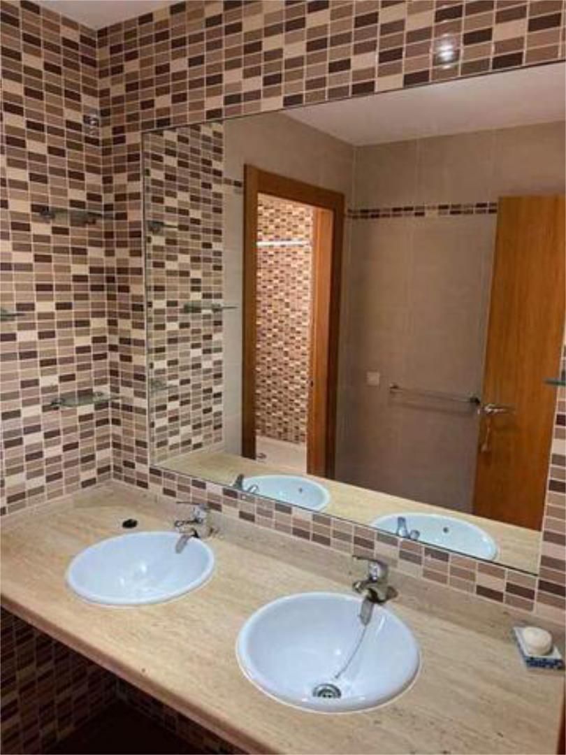 Bany de Àtic en venda en Láchar amb Terrassa