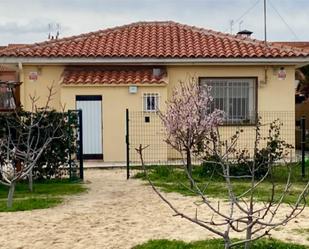 Vista exterior de Casa o xalet en venda en Numancia de la Sagra amb Aire condicionat i Terrassa