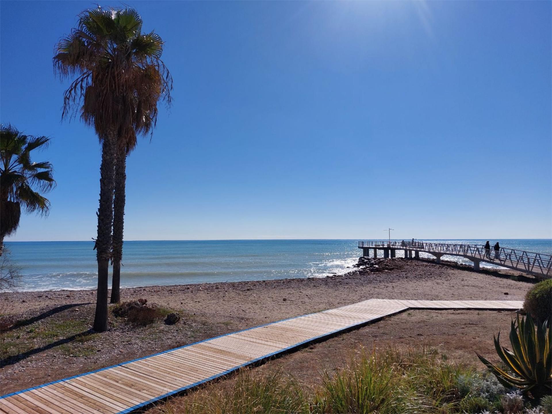 Exterior view of Flat for sale in Chilches / Xilxes  with Terrace, Swimming Pool and Balcony