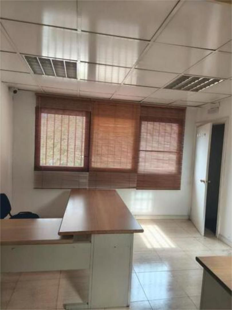 Local de lloguer en Meco amb Aire condicionat