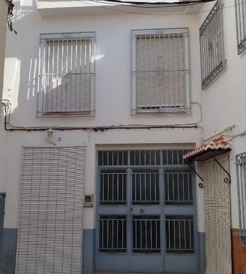 Casa adosada en venda a Calle Santísimo, 1, Padul, Granada - imatge 1 Foto 1 de Casa adosada en venda a Calle Santísimo, 1, Padul, Granada