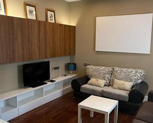 Sala d'estar de Apartament en venda en  Granada Capital amb Balcó