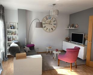 Living room of Flat to rent in Narón  with Heating, Parquet flooring and Storage room