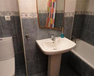 Bathroom of Apartment to rent in Santander  with Heating and Furnished