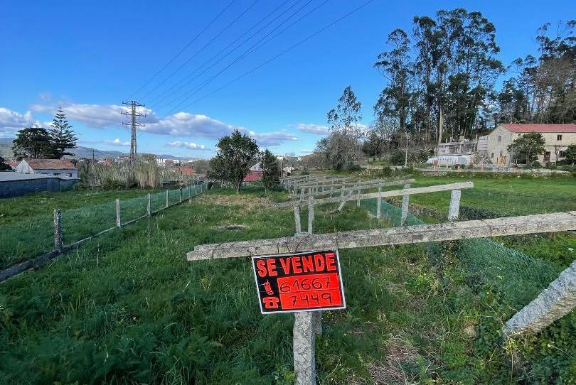 Non-constructible Land for sale in Travesía Nogueirido, 3, Bamio, Pontevedra - image 1 Photo 1 of Non-constructible Land for sale in Travesía Nogueirido, 3, Bamio, Pontevedra