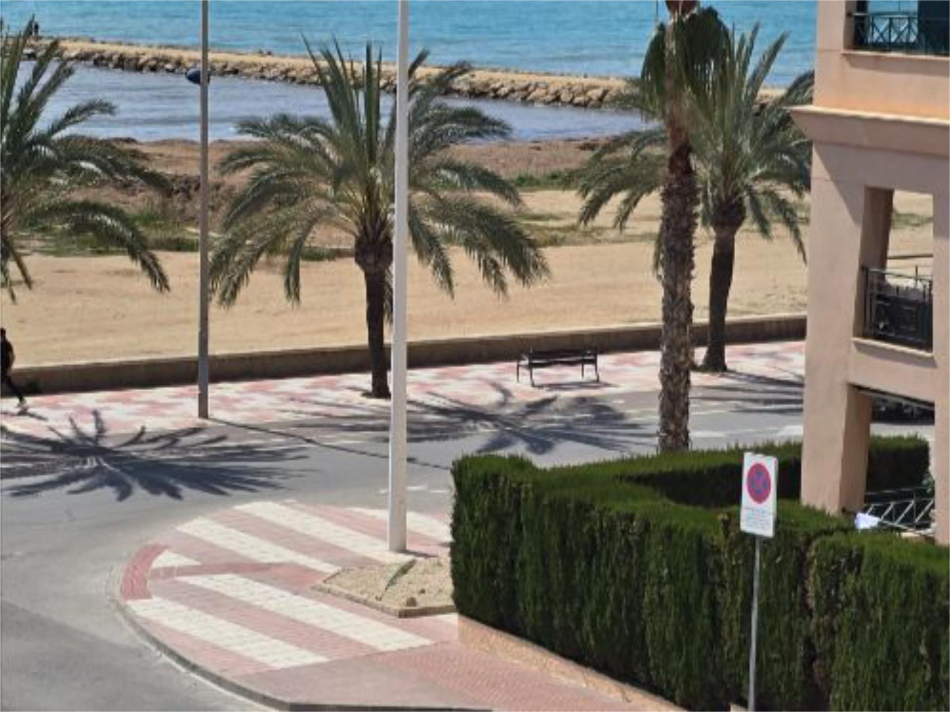 Vista exterior de Pis en venda en Santa Pola amb Aire condicionat, Piscina i Balcó