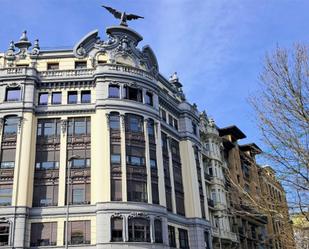 Vista exterior de Pis en venda en Donostia - San Sebastián  amb Aire condicionat