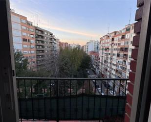 Exterior view of Flat to share in  Zaragoza Capital  with Air Conditioner, Heating and Parquet flooring