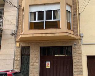 Exterior view of Single-family semi-detached for sale in Les Borges Blanques  with Air Conditioner, Terrace and Balcony