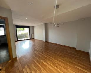 Living room of Flat to rent in Les Borges Blanques  with Heating, Parquet flooring and Terrace