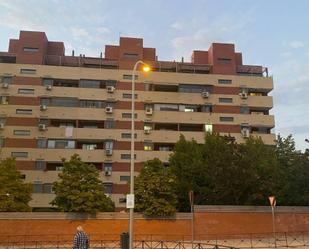 Vista exterior de Pis en venda en  Madrid Capital amb Aire condicionat, Calefacció i Jardí privat