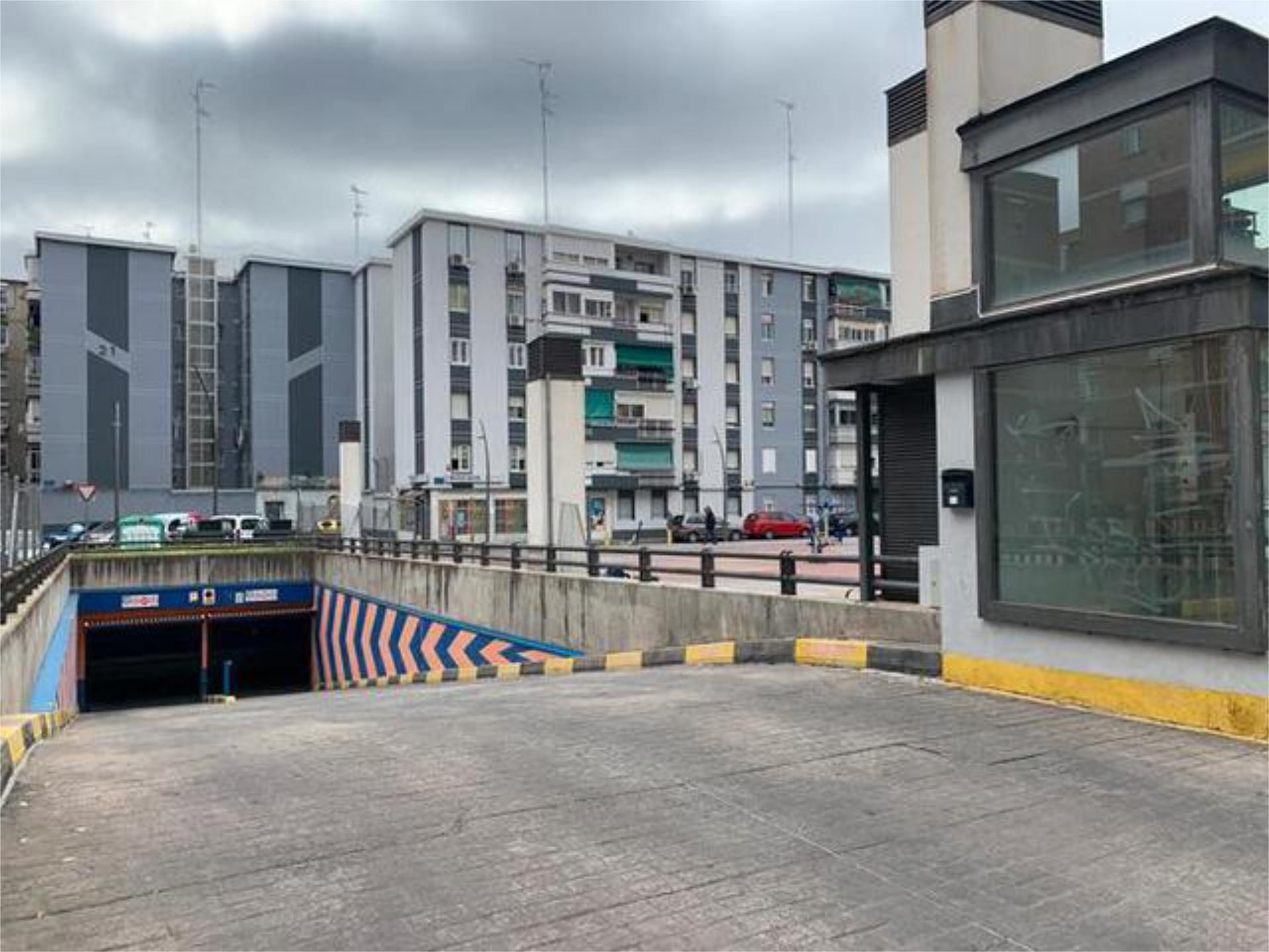 Parking of Garage to rent in Móstoles