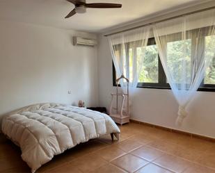 Bedroom of Flat to rent in Valdemorillo  with Heating, Private garden and Terrace