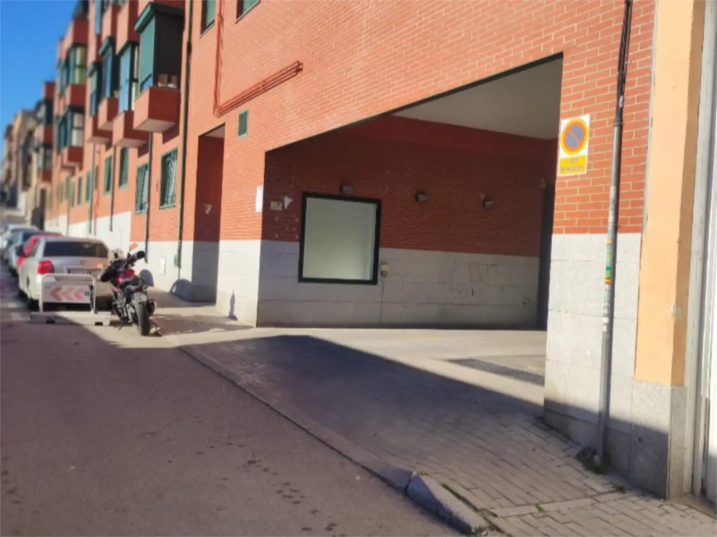 Garaje de alquiler en Calle de Albarracín, 15, Simancas Parking de Garaje de alquiler en Madrid Capital