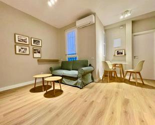 Living room of Flat to rent in  Madrid Capital  with Air Conditioner