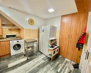 Kitchen of Attic to rent in Vic  with Heating and Terrace