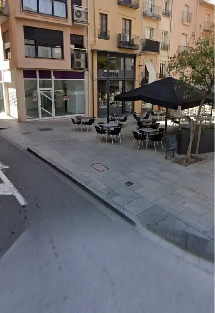 Terrassa de Local en traspas en Tortosa amb Aire condicionat i Calefacció
