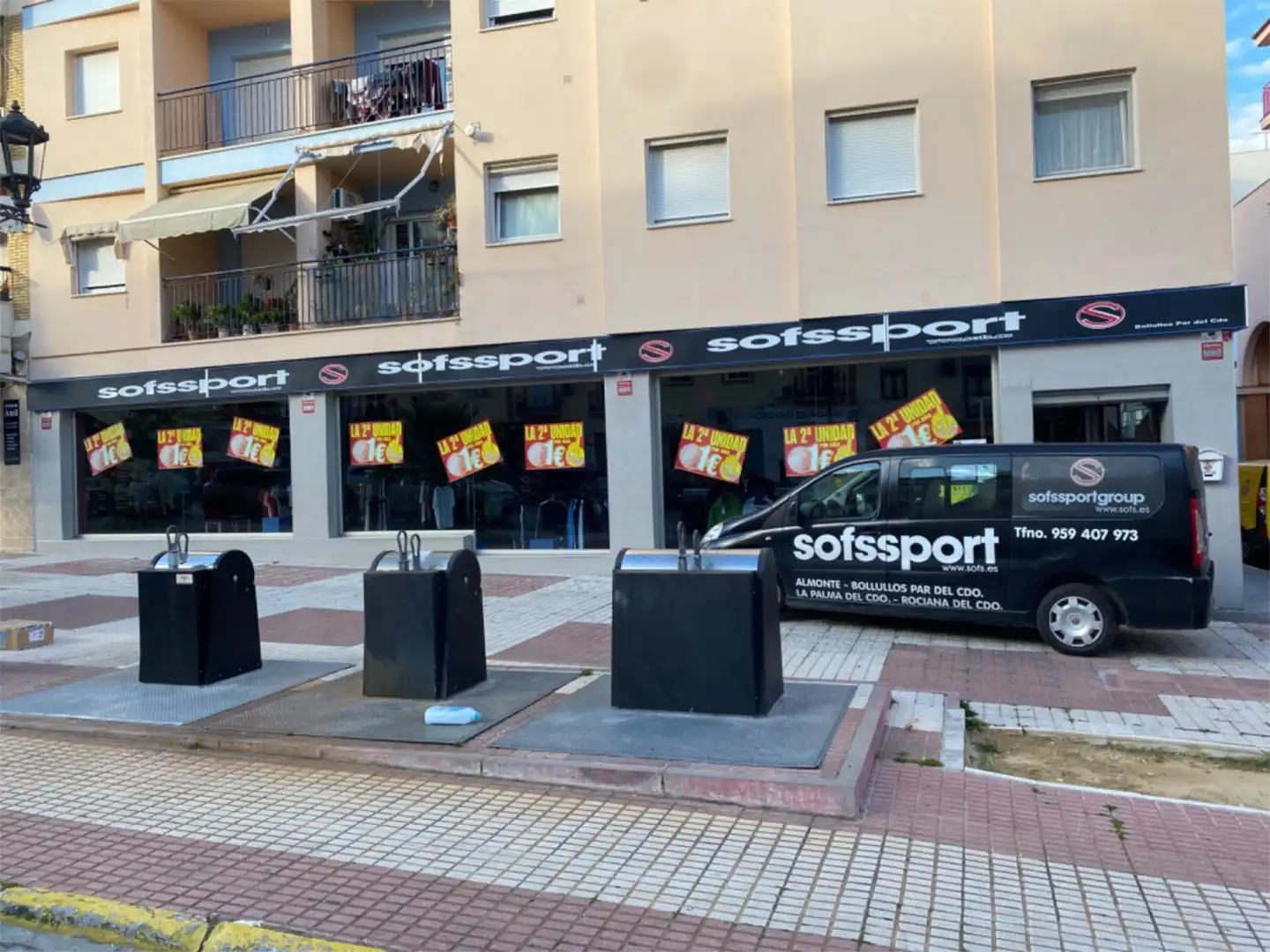 Geschaftsraum zur Miete in Calle Mariano Ayala, Bollullos Par del Condado Geschaftsraum zur Miete in Bollullos Par del Condado mit Klimaanlage und Heizung