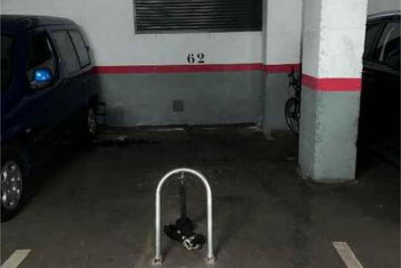 Photo 1 of Garage to rent in Reyes, Madrid