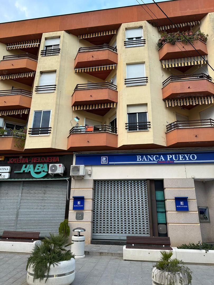 Exterior view of Flat for sale in Guareña  with Air Conditioner, Storage room and Community parking