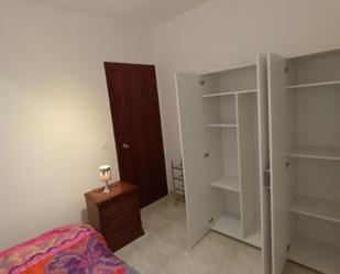 Casa o xalet per a compartir a Carrer Oliveres, 23, La Pobla de Montornès