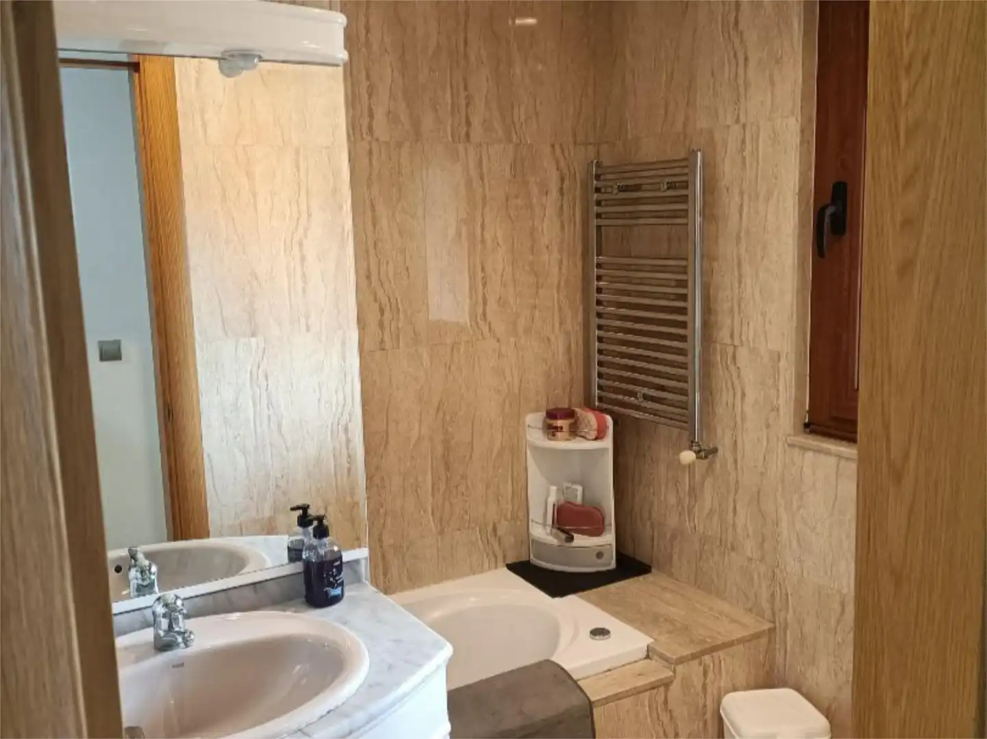 Casa o xalet en venda a La Barganiza, S/n, Parroquias Norte Bany de Casa o xalet en venda en Siero amb Terrassa i Piscina