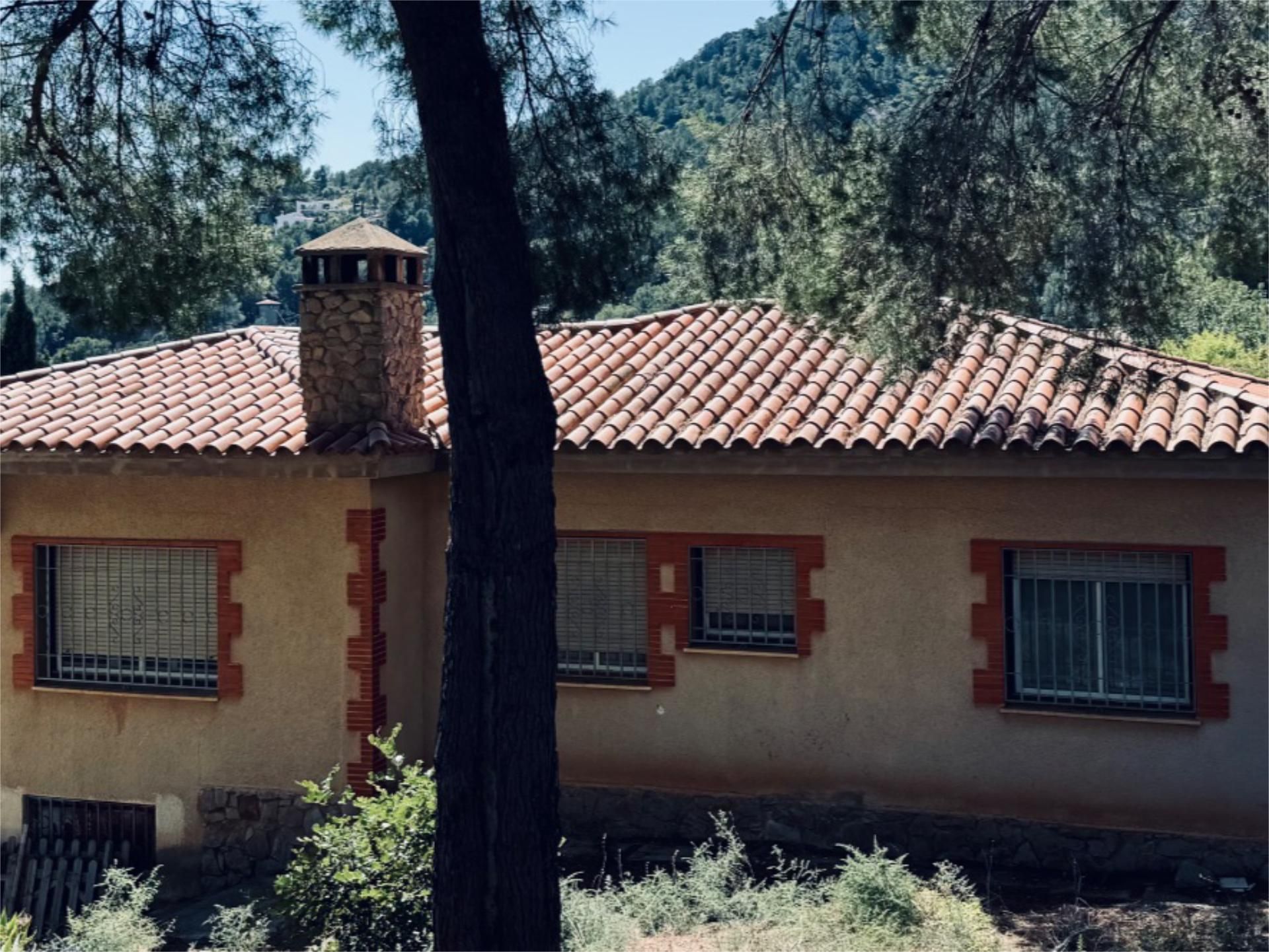 Vista exterior de Pis per a compartir en Benicasim / Benicàssim amb Aire condicionat, Calefacció i Jardí privat