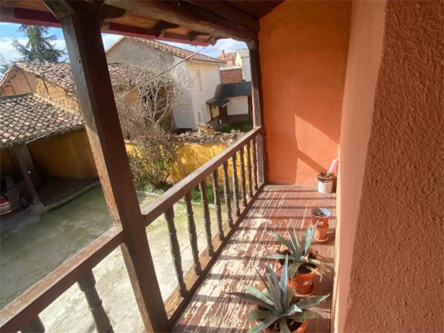 Casa o chalet en venta en Calle la Reguera, 15, Villasabariego Terraza de Casa o chalet en venta en Villasabariego con Calefacción, Jardín privado y Parquet