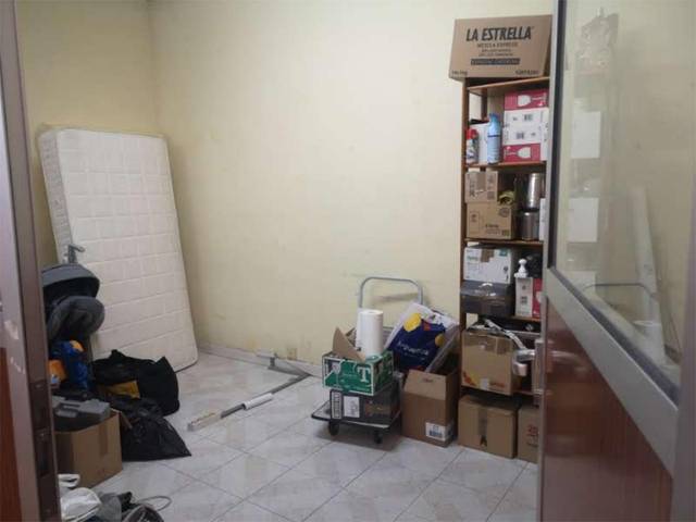 Local comercial en Venta en Calle Farmacéutico Obdulio Fernández, 16 en Plantío - Alcampo