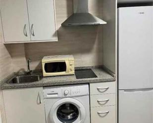 Cuina de Apartament de lloguer en  Córdoba Capital amb Calefacció, Terrassa i Moblat