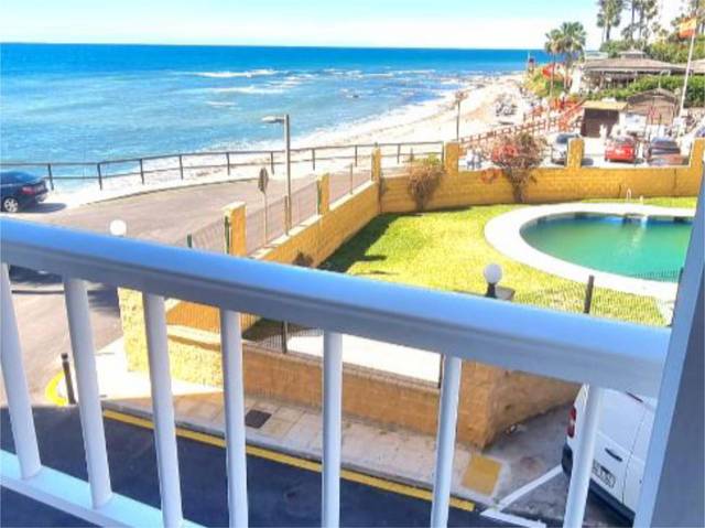 Piso en Venta en Calle Alhamar, 4 en Calahonda