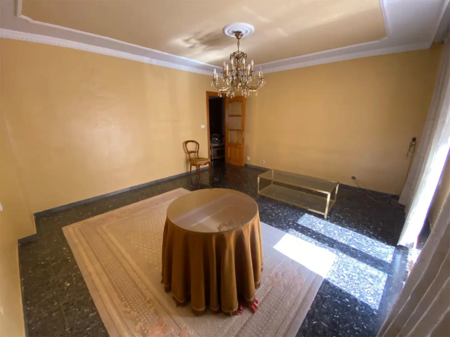Piso en venta en Calle Minero, 13, Centro Comedor de Piso en venta en Almería con Aire acondicionado, Terraza y Amueblado