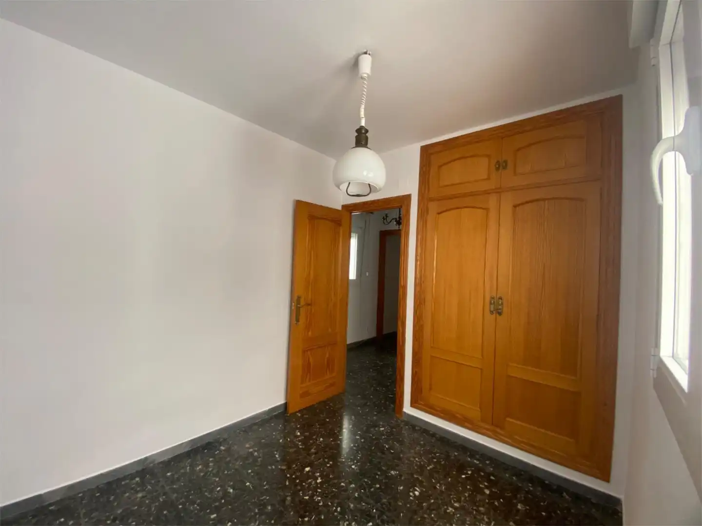 Piso en venta en Calle Minero, 13, Centro Piso en venta en Almería con Aire acondicionado, Terraza y Amueblado