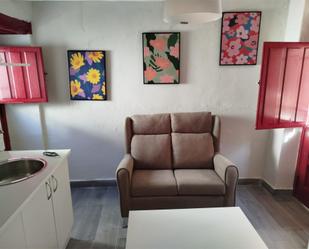 Wohnzimmer von Einfamilien-Reihenhaus miete in Calzada de Oropesa