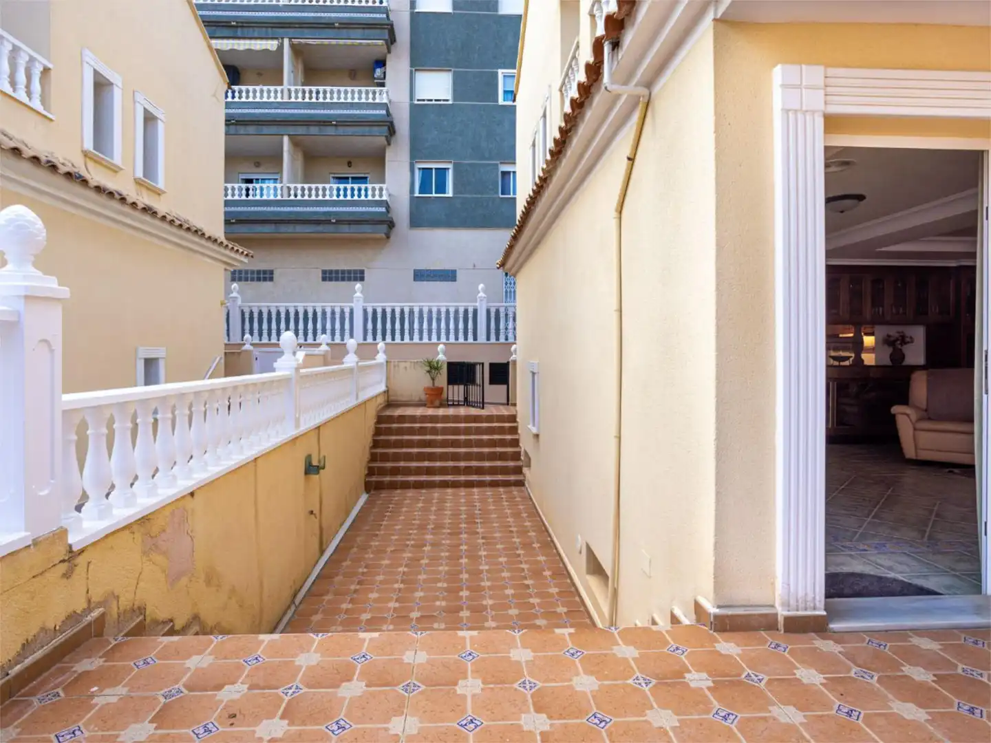 Pis en venda a Carrer Grecia, El Moncayo - El Pòrtic Vista exterior de Pis en venda en Guardamar del Segura amb Aire condicionat, Calefacció i Terrassa