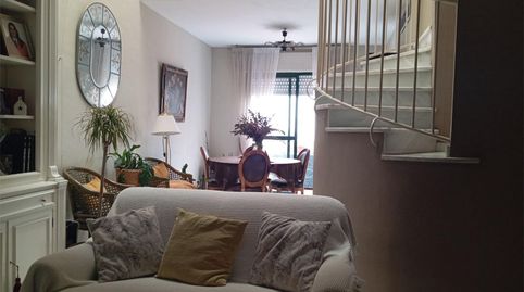 Casa adosada en venta en Calle Peru, 40, Morón de la Frontera, Sevilla - imagen 3 Foto 3 de Casa adosada en venta en Calle Peru, 40, Morón de la Frontera, Sevilla