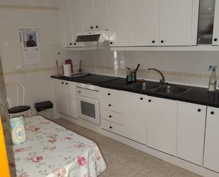 Kitchen of Flat for sale in Daimiel  with Air Conditioner, Heating and Furnished