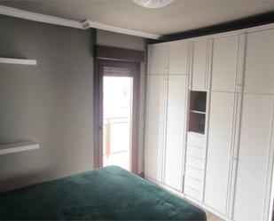 Bedroom of Flat to share in Barakaldo   with Air Conditioner, Heating and Parquet flooring