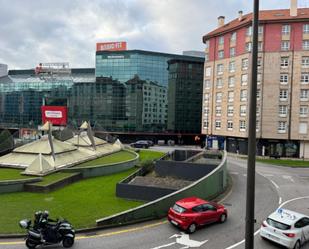 Vista exterior de Pis de lloguer en Gijón  amb Calefacció, Traster i Moblat