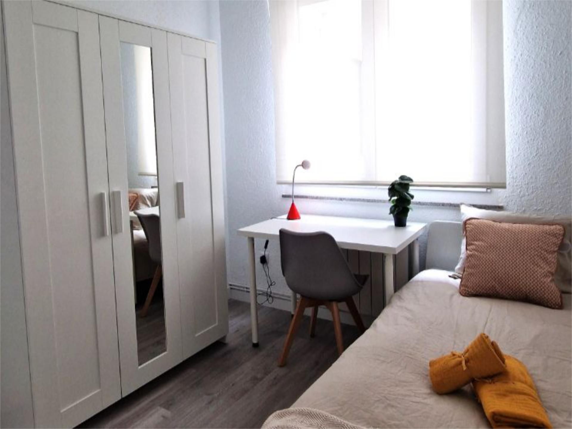 Flat to share in Calle Juan XXIII, 10, Inmobiliaria - Barreda