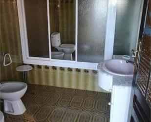 Bathroom of House or chalet for sale in Destriana  with Terrace