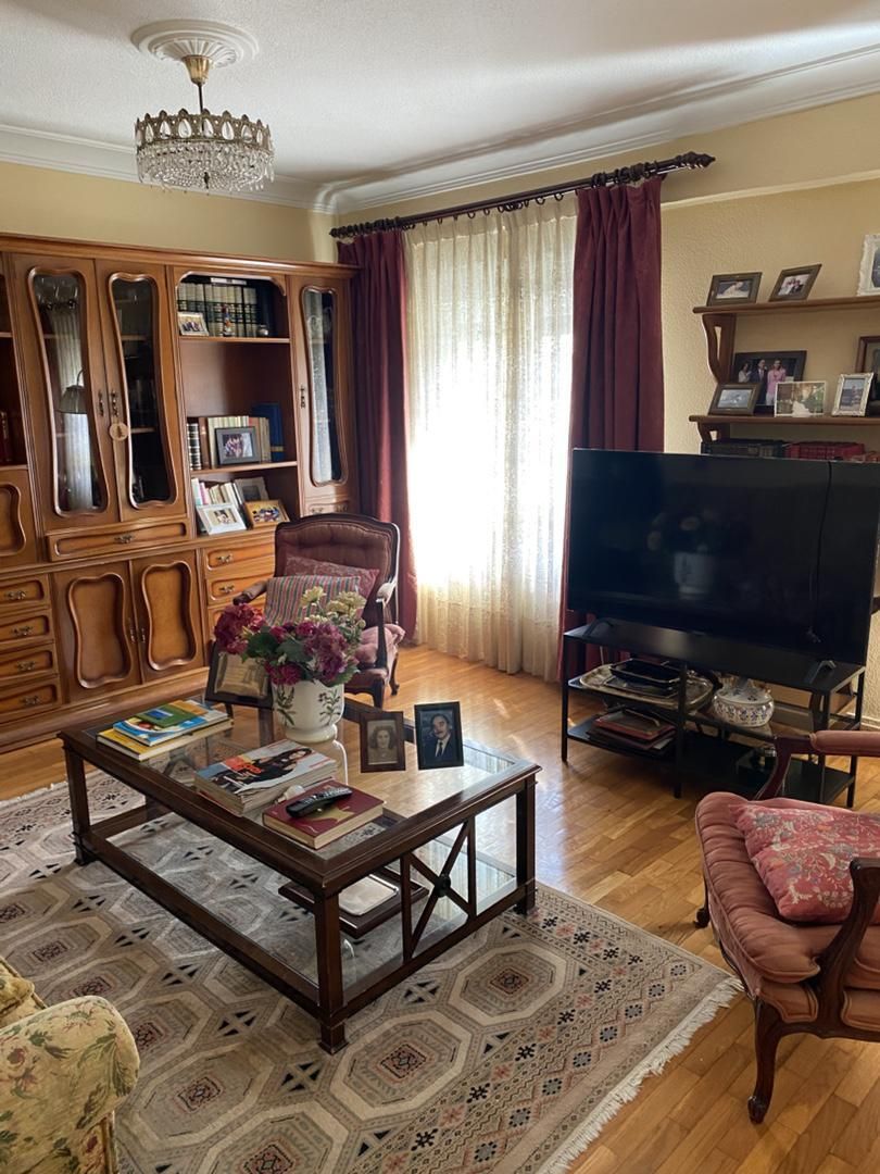 Living room of Flat for sale in Gijón   with Heating, Parquet flooring and Oven