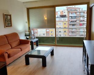 Living room of Flat to rent in  Barcelona Capital  with Parquet flooring, Terrace and Furnished