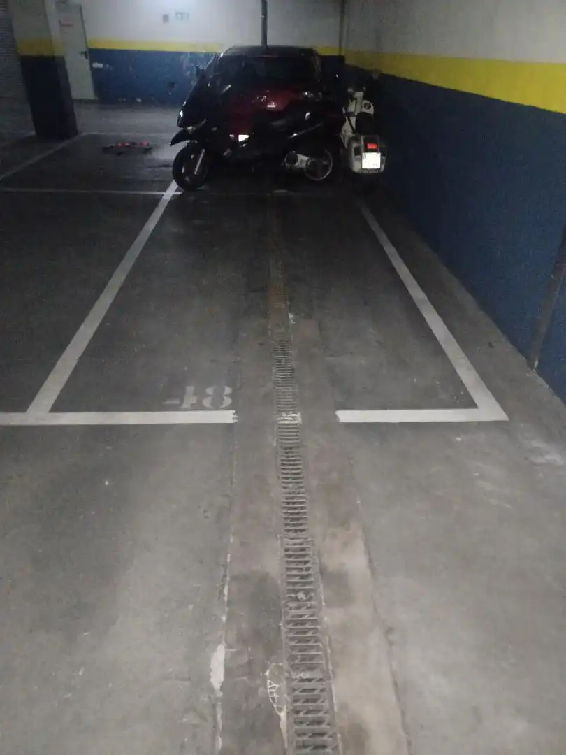 Garatge de lloguer a Calle de Pizarro, 7, Descubridores - Escritores Aparcament de Garatge de lloguer en Leganés