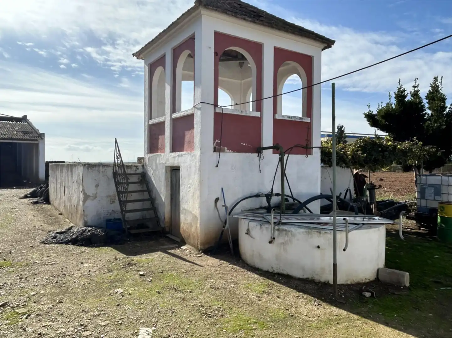 Vista exterior de Finca rústica de alquiler en Écija